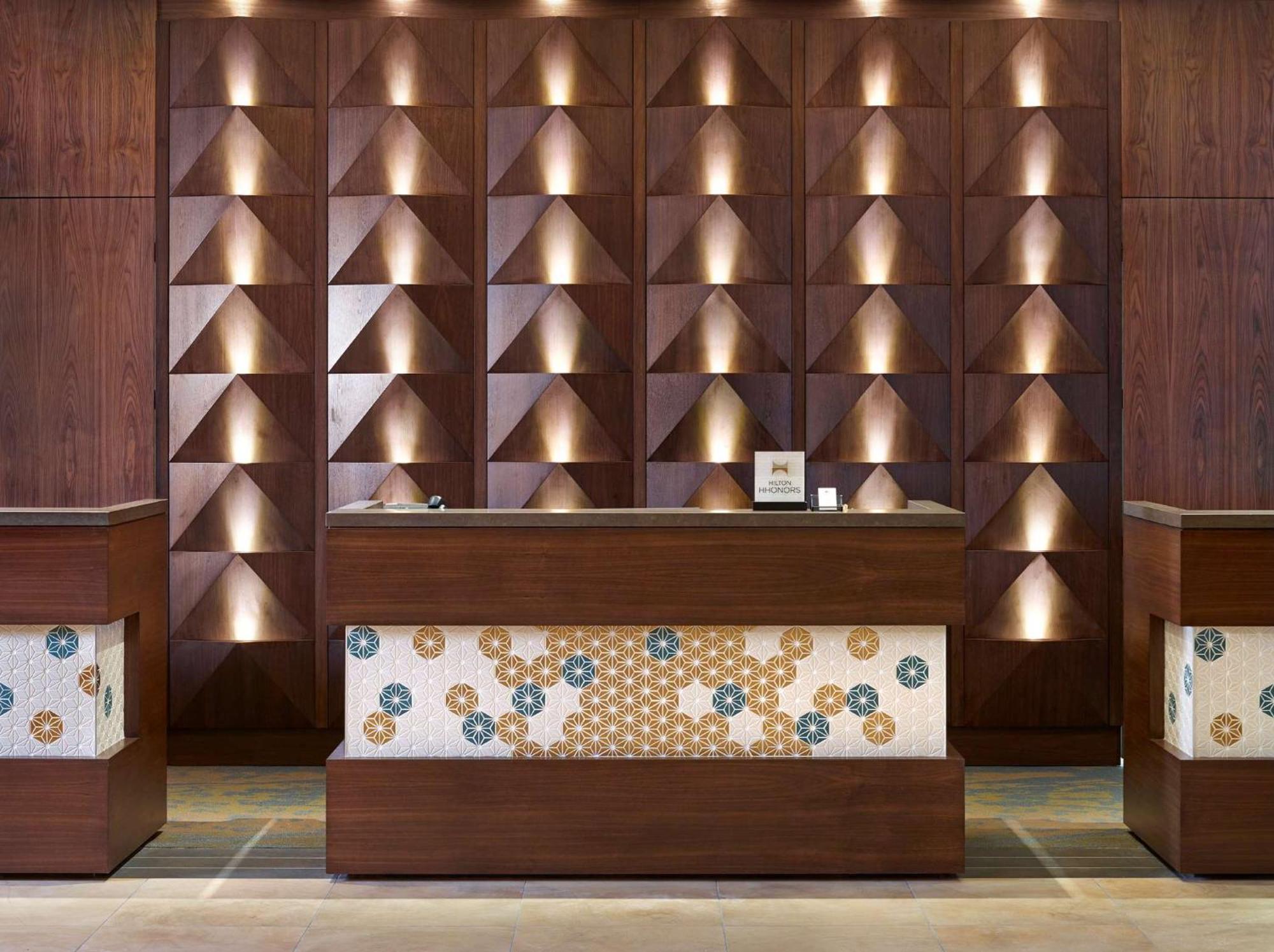 Doubletree By Hilton Hotel & Conference Centre Риджайна Экстерьер фото